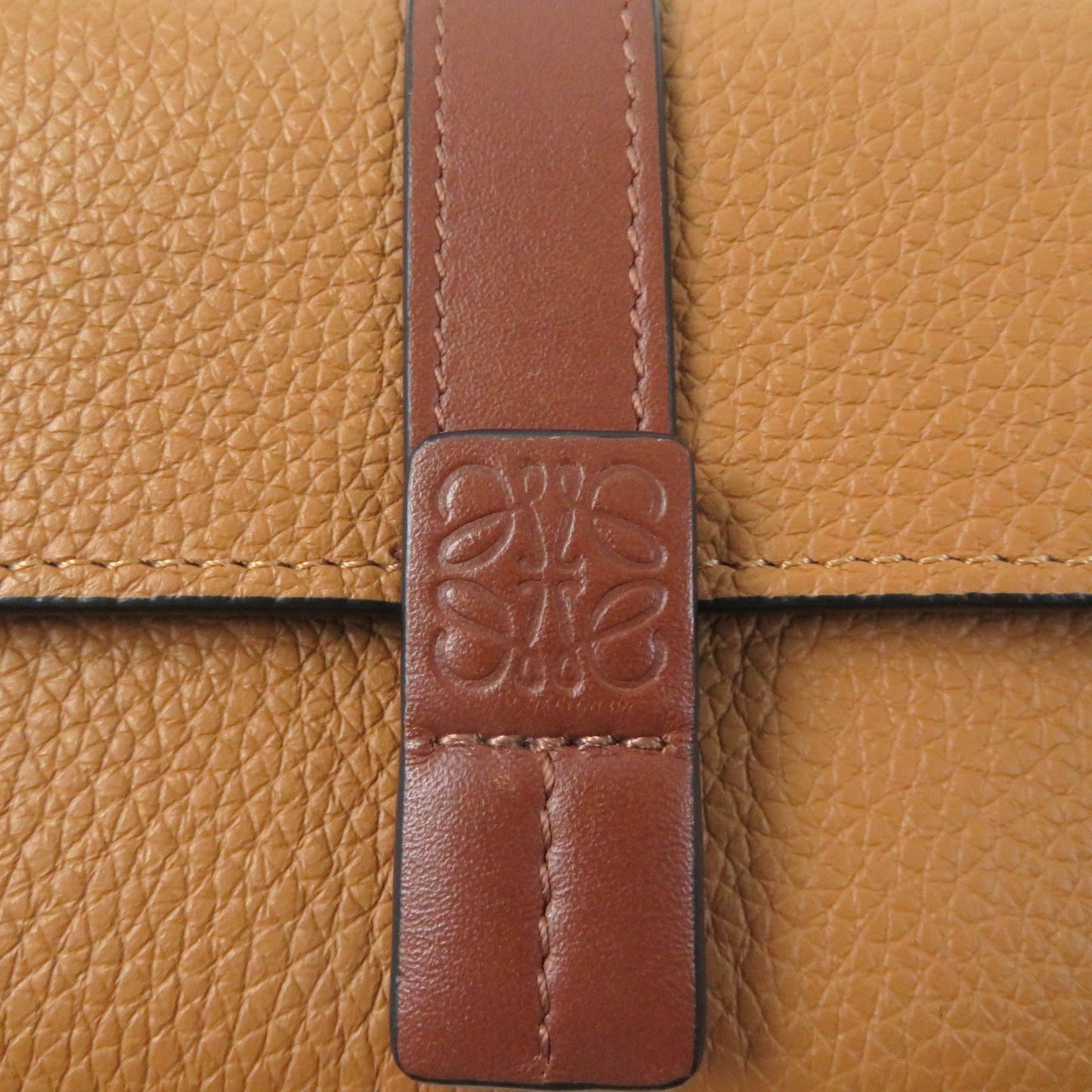 LOEWE Tri-fold wallet C660S86X01 Main: Soft grain calf light caramel/pecan Bar Tikal Wallet Small