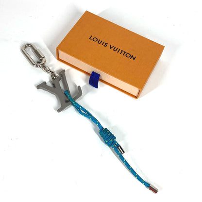 LOUIS VUITTON key ring MP2618  metal Silver Carabiner Portocre LV shape rope mens Used Authentic