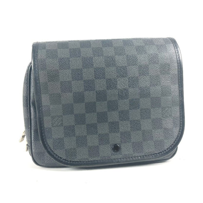 LOUIS VUITTON Pouch N41419  Damier Grafitto Canvas black Damier Grafitte Truth Suspendable mens Used Authentic