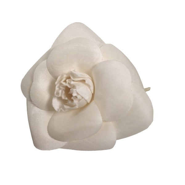 CHANEL Brooch Brooch Camelia corsage white Women Used Authentic