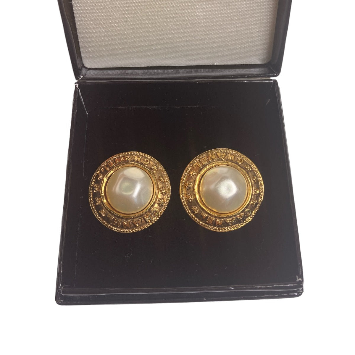 CHANEL Earring Gold Plated gold Fake pearl vintage Gold Plated Women Used Authentic