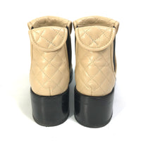CHANEL boots Two-tone short ankle boots 23B Bicolor Shoes Turnlock Matelasse Quilted Side Gore lambskin G45144 beige Women Used Authentic