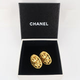 CHANEL Earring vintage Oval Plated Gold gold Women Used Authentic