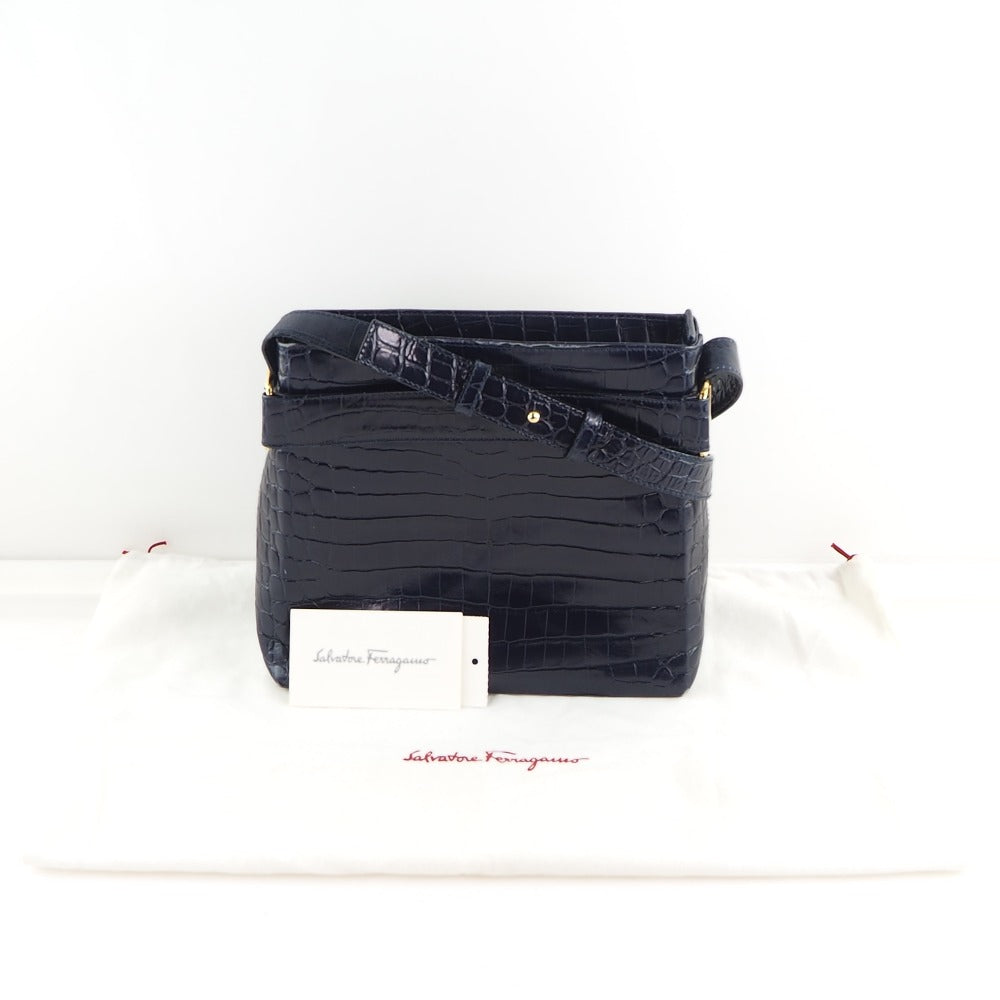 Salvatore Ferragamo Shoulder Bag leather Navy Vala Women Used Authentic