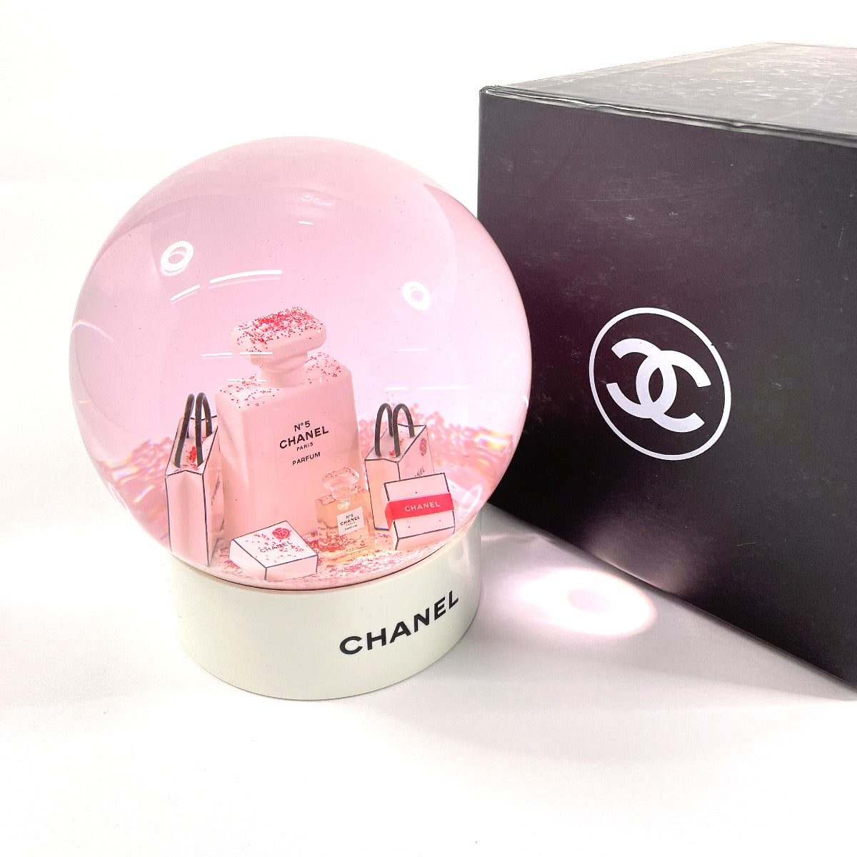 CHANEL Other accessories Glass, Plastic white 2016 Novelty limited to overseas VIP customers Snow dome