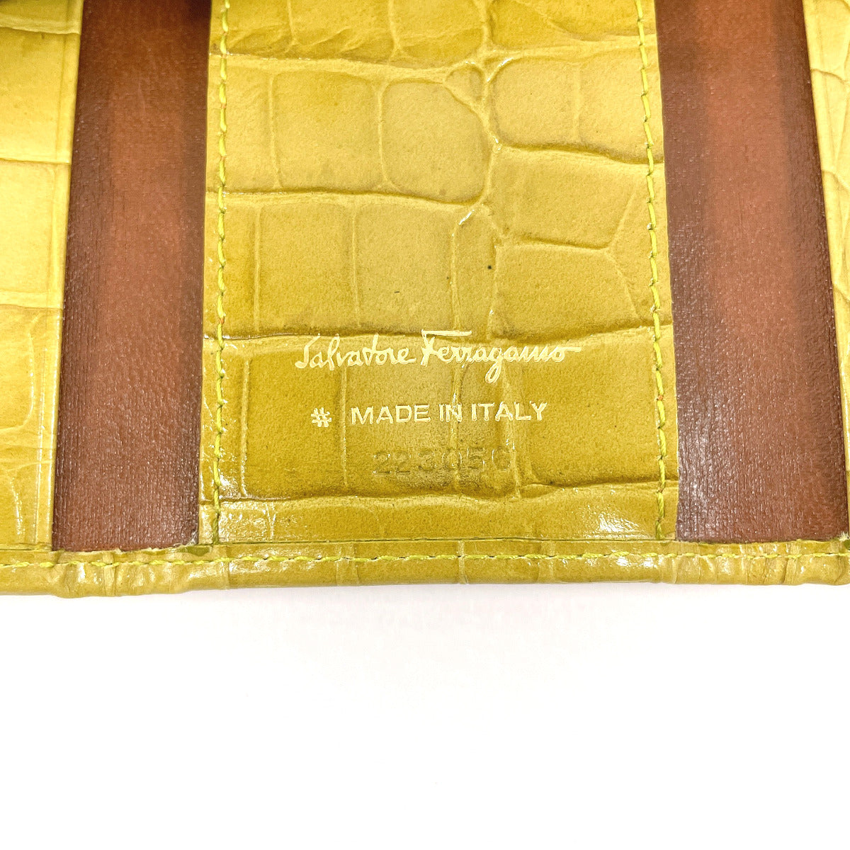 Salvatore Ferragamo Key case Key holder  223056 leather yellow Vala Croco embossed