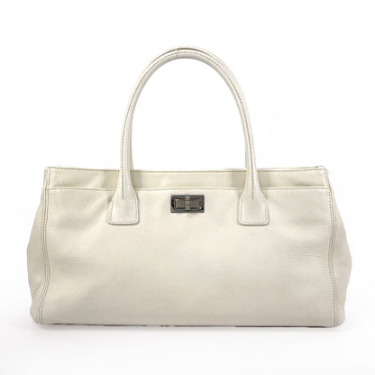 CHANEL Tote Bag Matt caviar skin white Executive