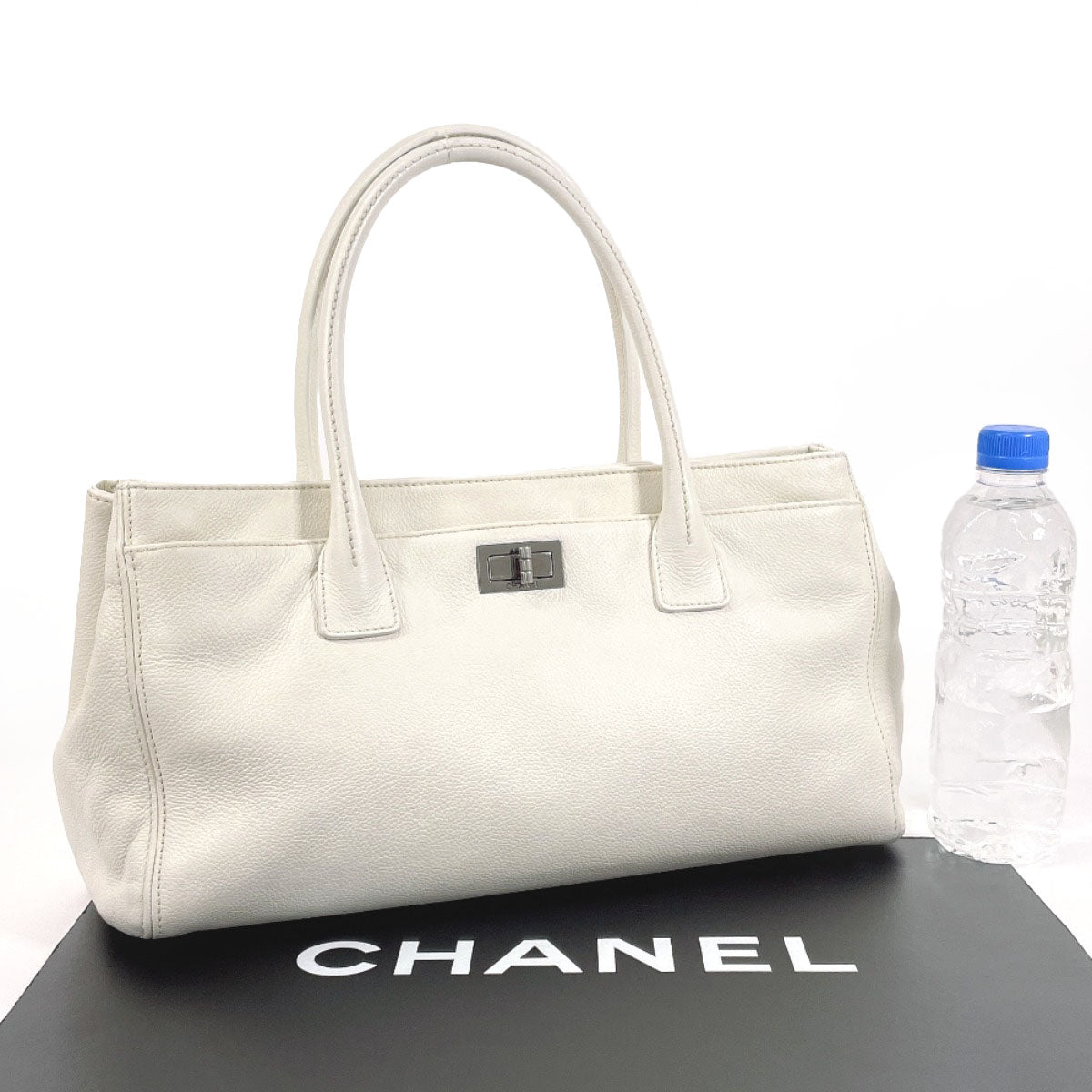 CHANEL Tote Bag Matt caviar skin white Executive