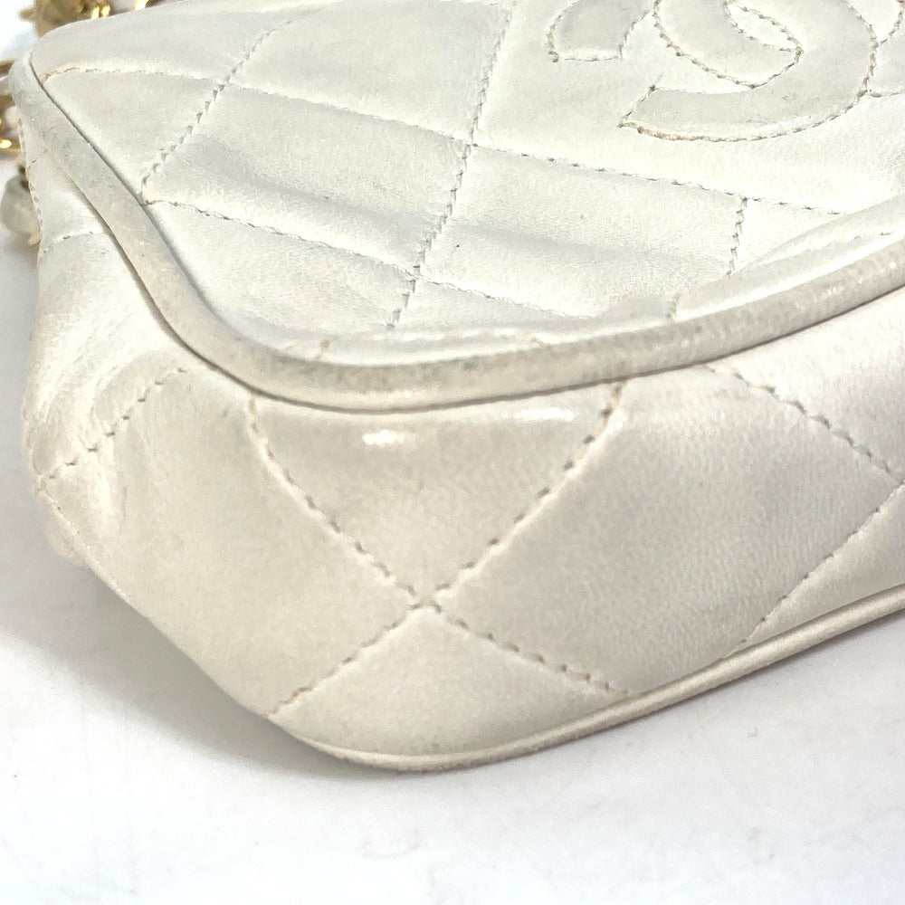 CHANEL Waist bag lambskin white COCO Mark CC Matrasse quilting Women Used Authentic