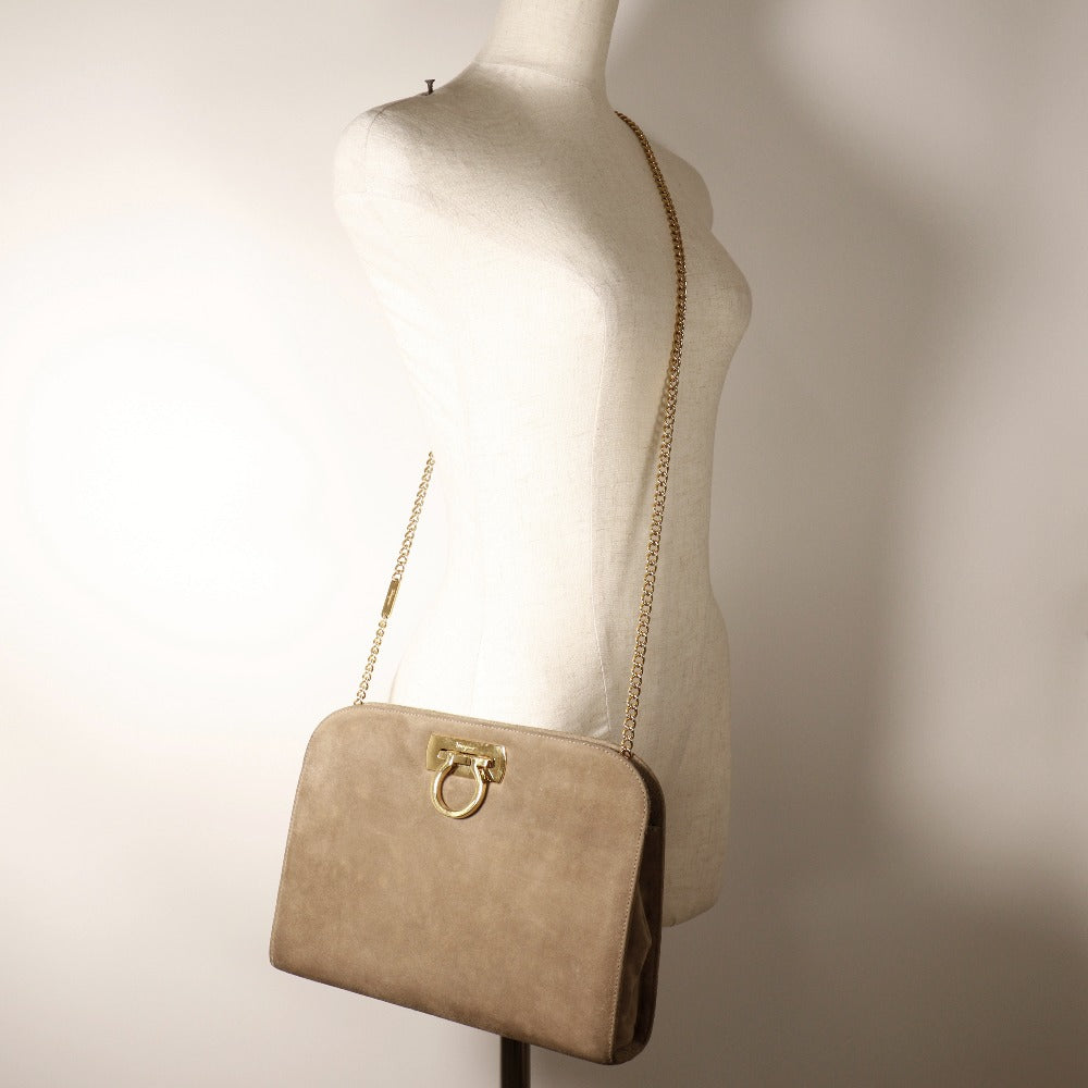 Salvatore Ferragamo Shoulder Bag P21-0587 Suede beige 2-way clutch Gancini  ChainShoulder Women Used Authentic