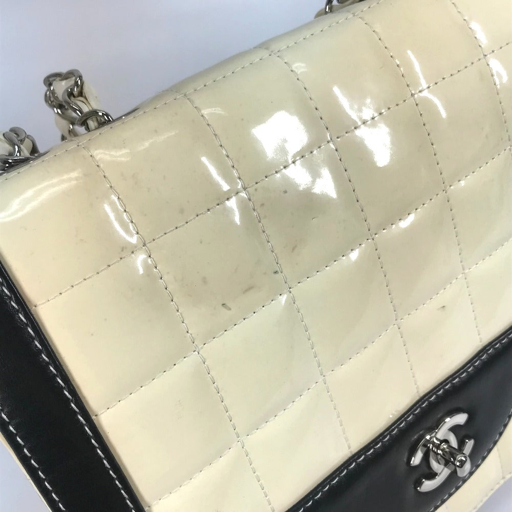 CHANEL Shoulder Bag Patent leather white COCO Mark CC Chocolate bar Women Used Authentic