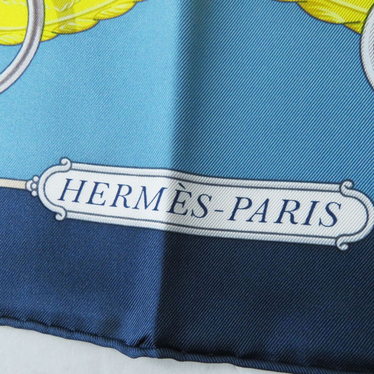 HERMES scarf silk MARINE/BLEU GLACIE Carre90