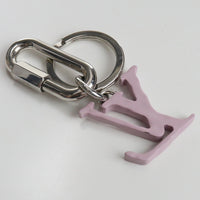 Louis Vuitton MP2615 Portocre LV Forme Sac charme Logo Marque Key Ring Material Canvas est Metal Women Pink